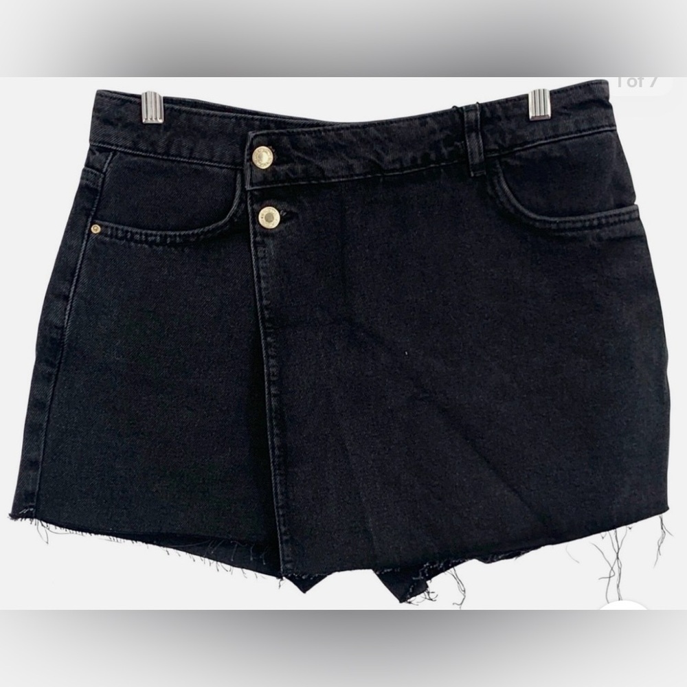 Zara Black Asymmetrical Denim Skort with Frayed Hem
